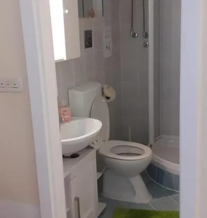 Palfi Guest house *