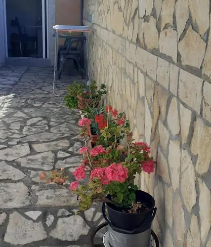 Palfi Guest house Jezera