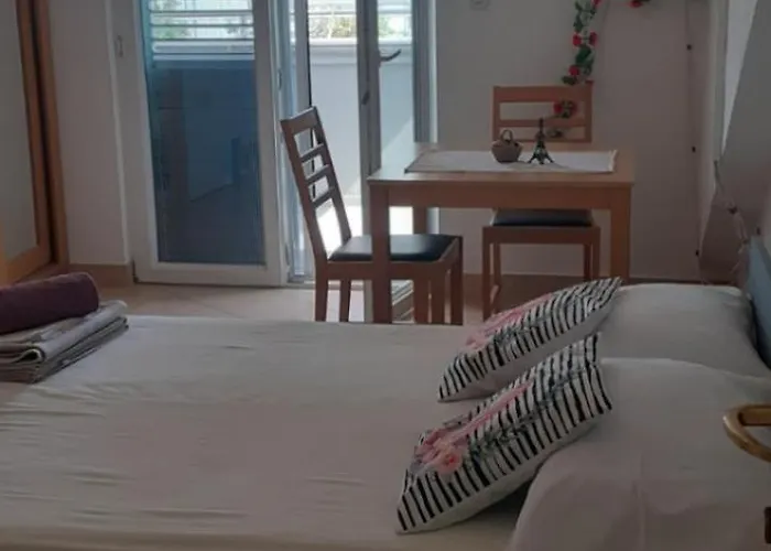 בית הארחה Palfi *